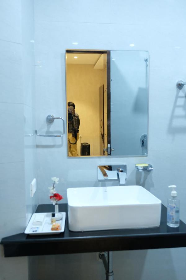 Black Mango Resort Kala Amb ภายนอก รูปภาพ