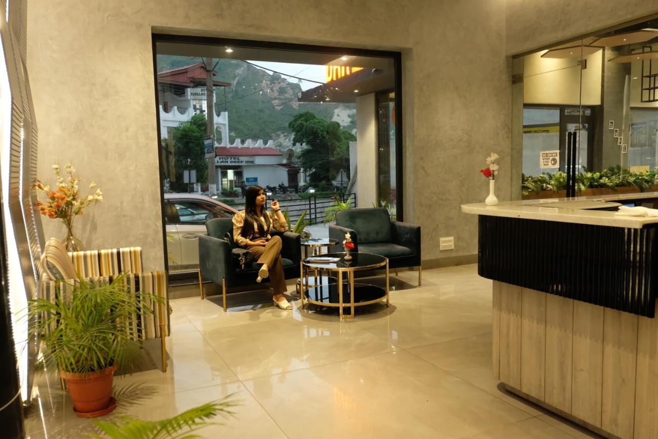Black Mango Resort Kala Amb ภายนอก รูปภาพ